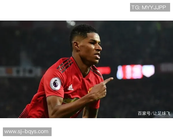 《逆袭绿茵场的传奇足球星，一颗冉冉升起的新星征战世界》