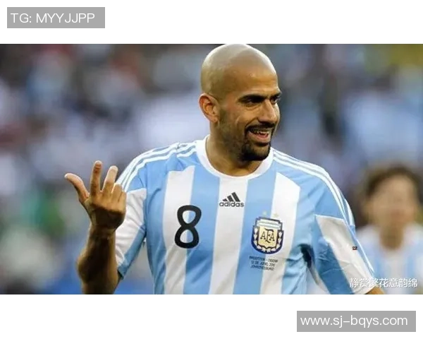 穿上4号球衣的足球明星们：从经典到现役的中场指挥官和防守巨星