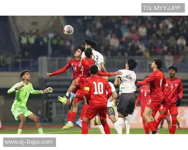 足坛当红球星闪耀赛场引领未来足球发展新风潮