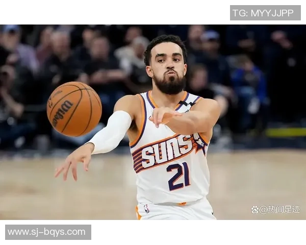 足球俱乐部签约外国球星引发关注背后的策略与挑战分析